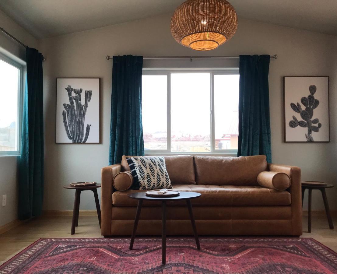 بلاف Willow Street Cottages الغرفة الصورة