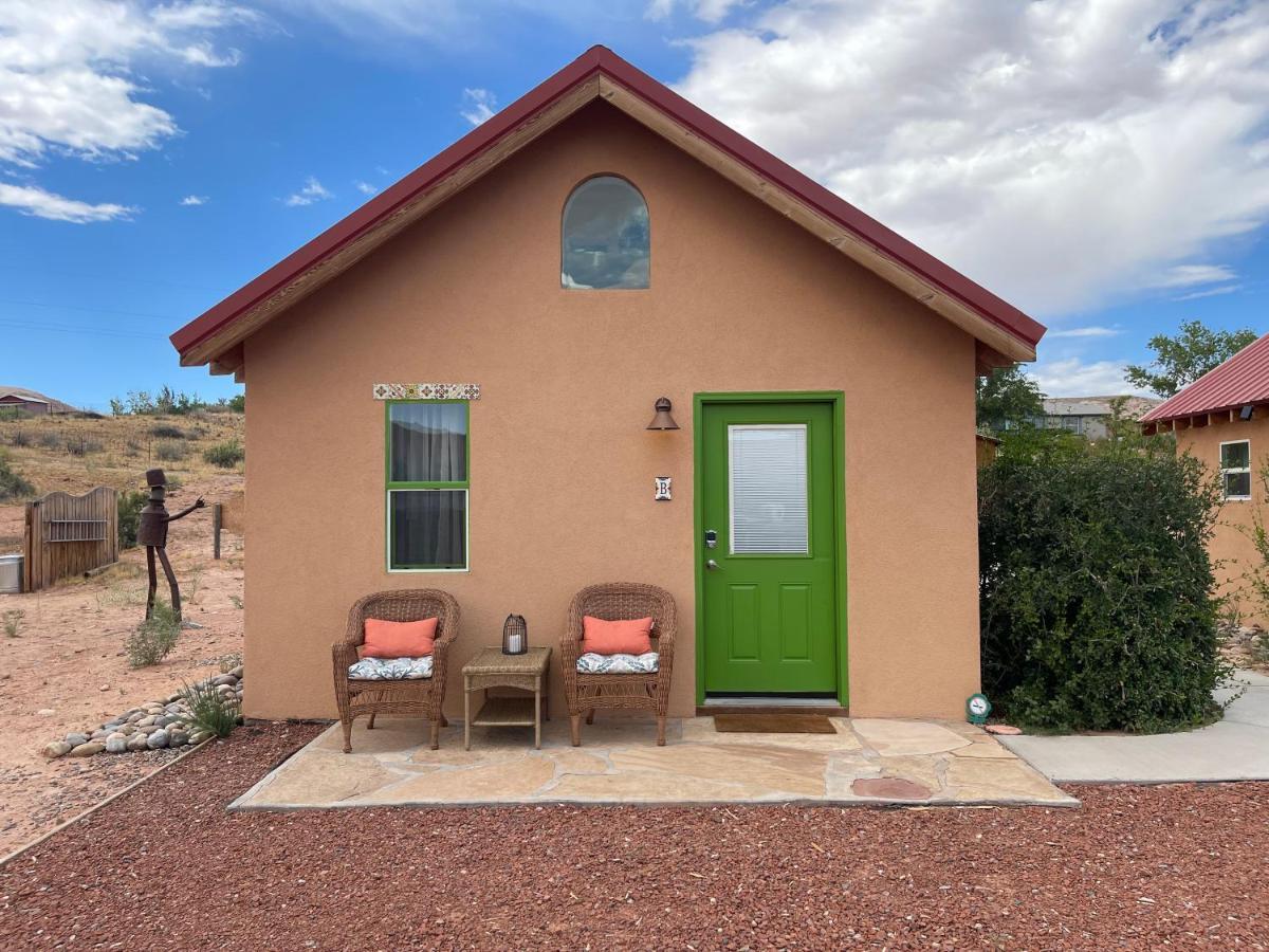 بلاف Willow Street Cottages المظهر الخارجي الصورة
