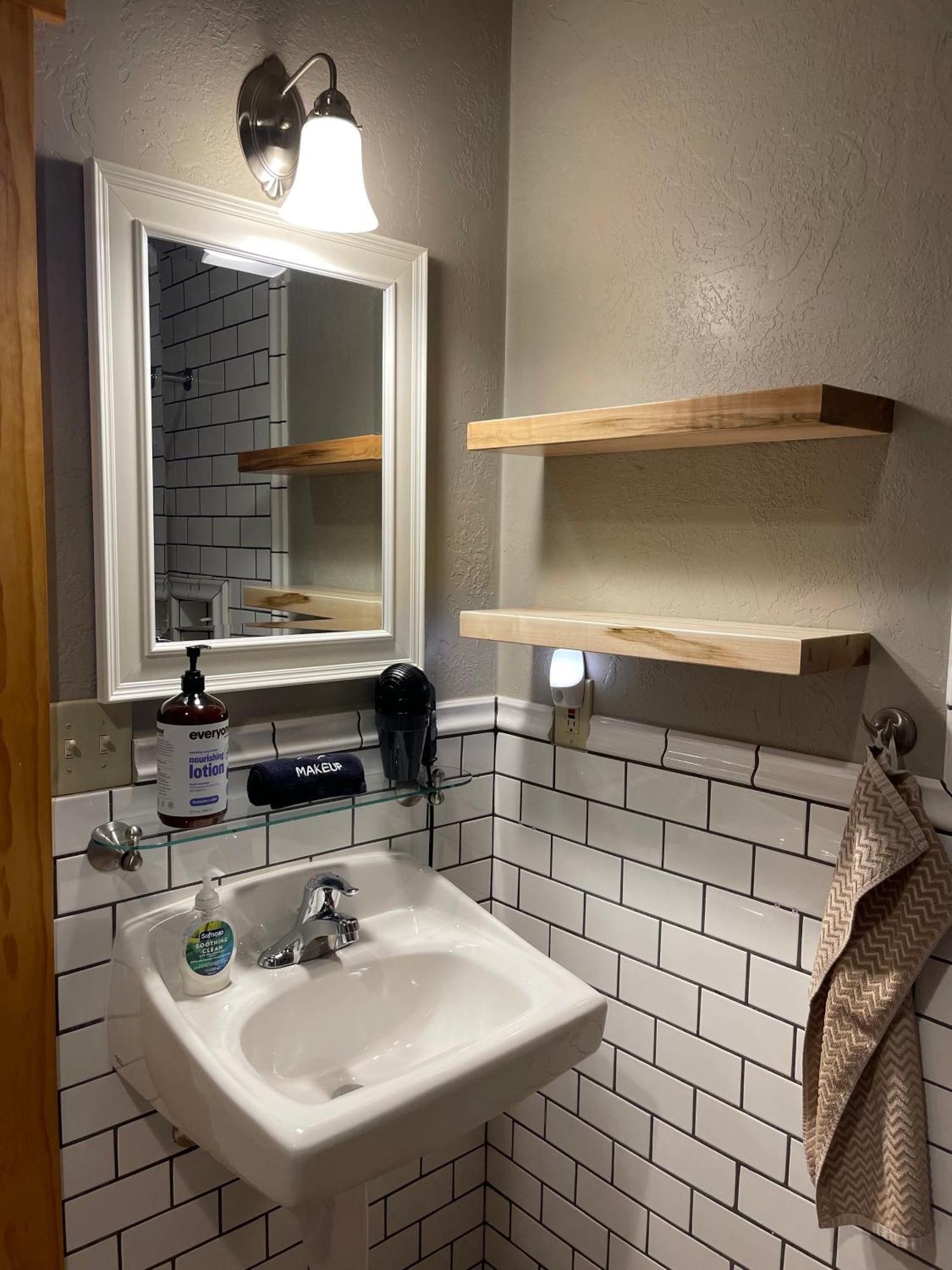 بلاف Willow Street Cottages المظهر الخارجي الصورة