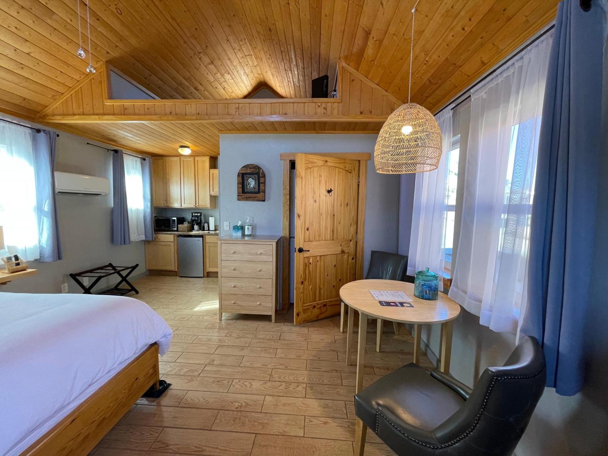 بلاف Willow Street Cottages المظهر الخارجي الصورة